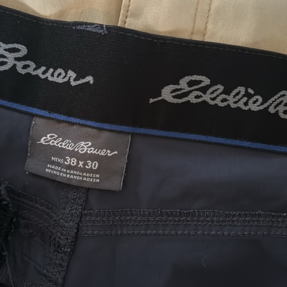 3 Eddie Bauer performance pants 38 x 30 - Picture 2 of 16